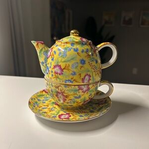 Floral Teapot and Teacup